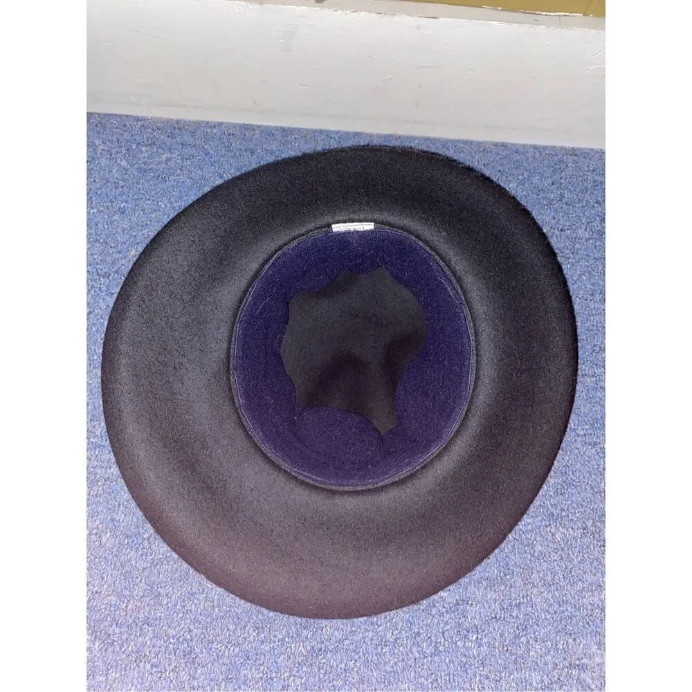 Women OS 100% wool brim hat w/satin ribbon w/  floral appliqué on front of hat